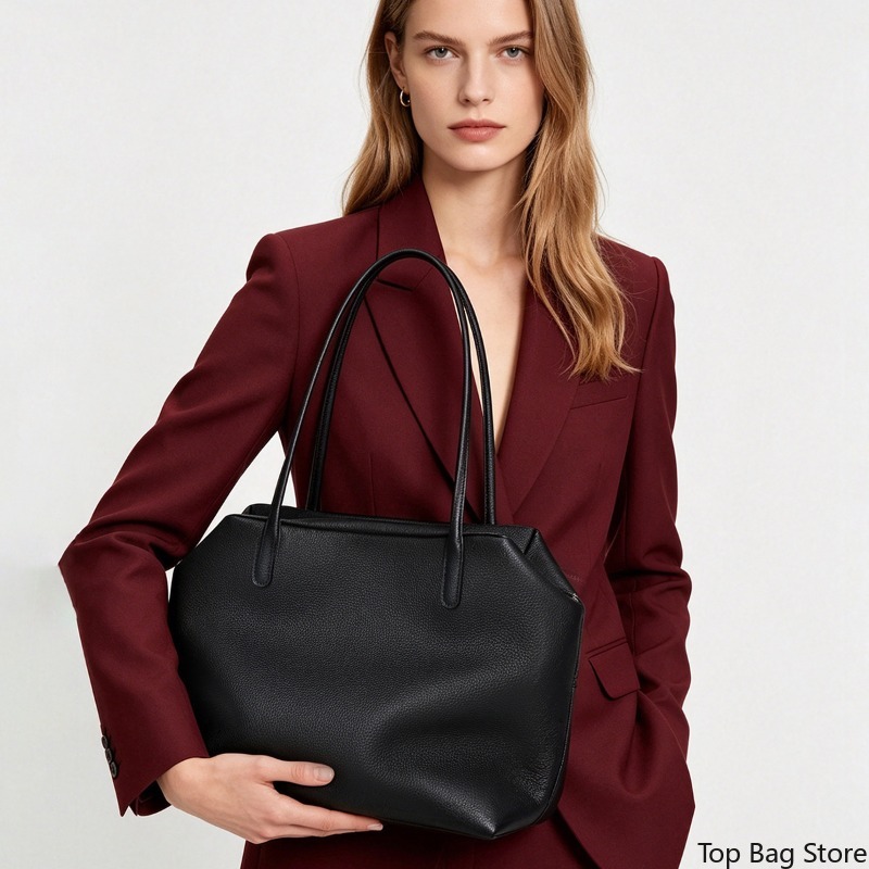 Bolsa de Ombro Feminina Elegan - Leatherwork Logo avaliação e preço
